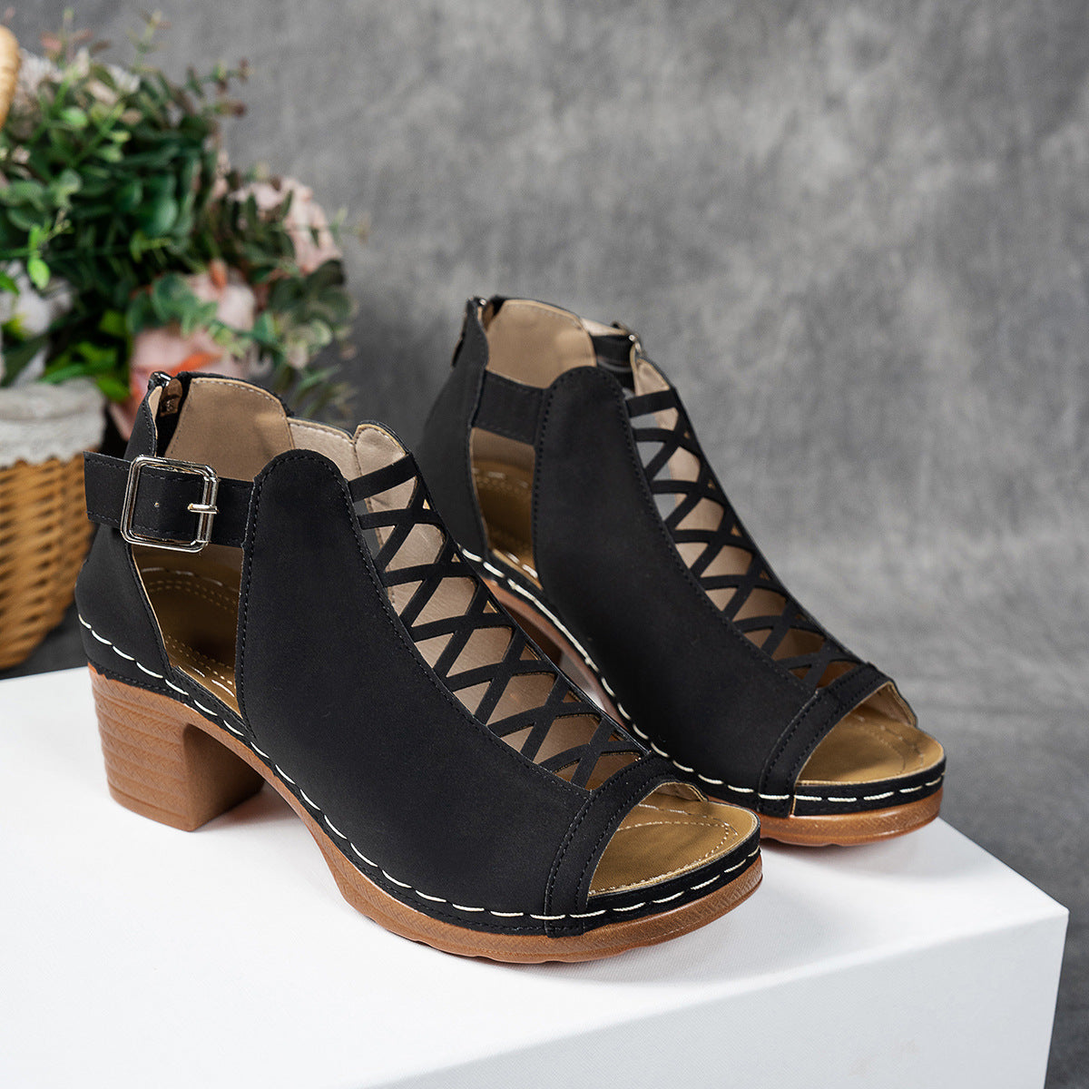 Sandales à talons épais et stylées
