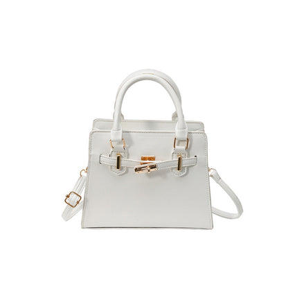 Sac bandoulière minimaliste à boucle en cuir
