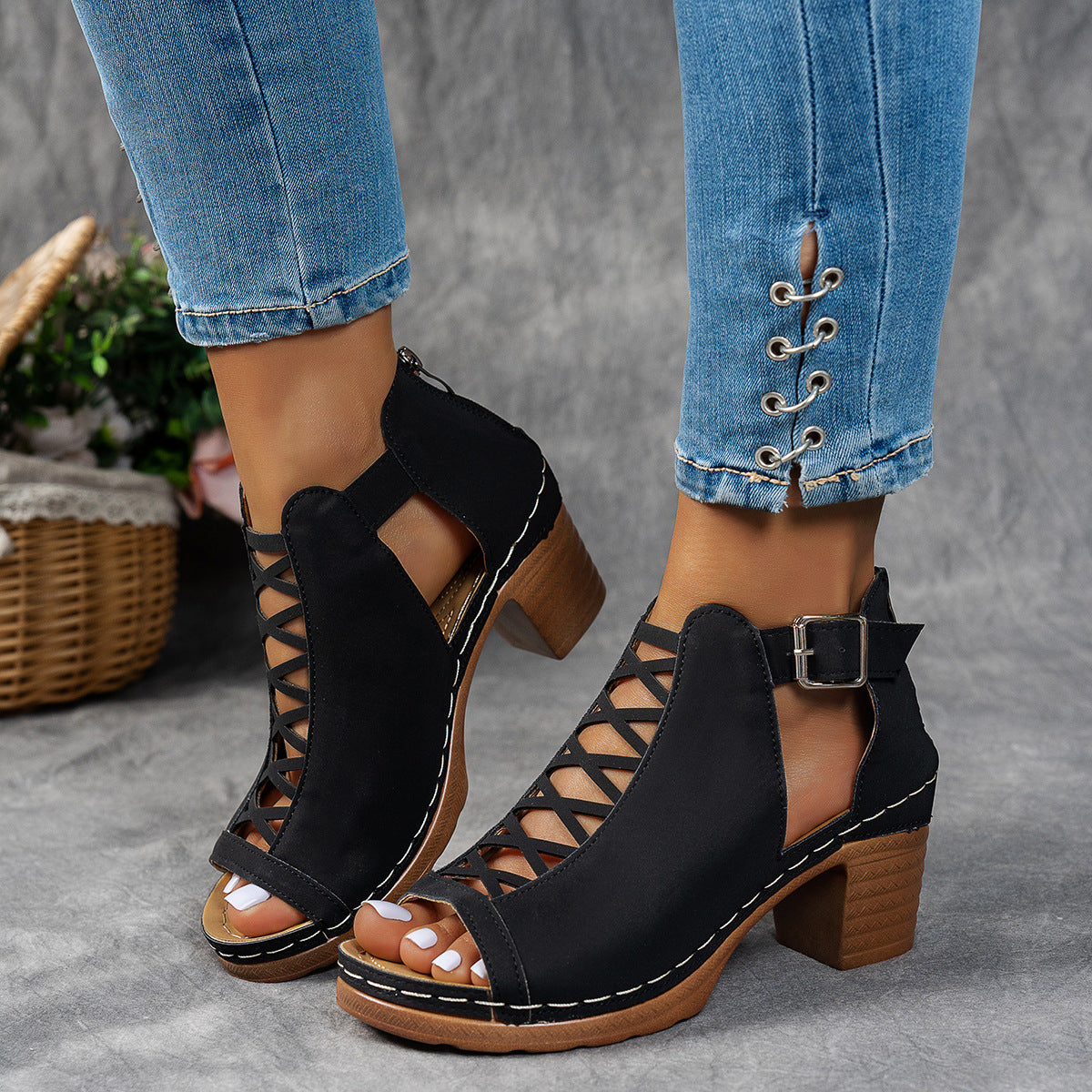 Sandales à talons épais et stylées