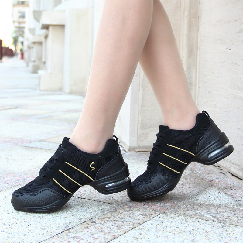Chaussures à semelles souples
