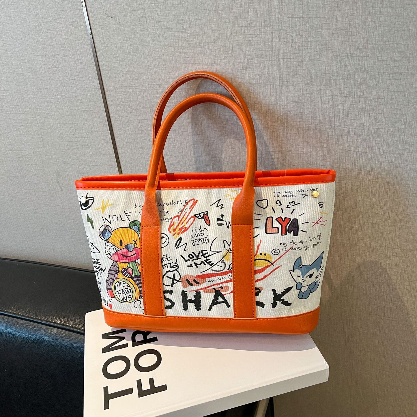 Womens Stylish Personalized Graffiti Crossbody Bag