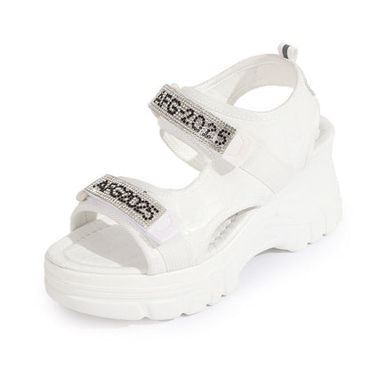 Sandales avec lettres en strass