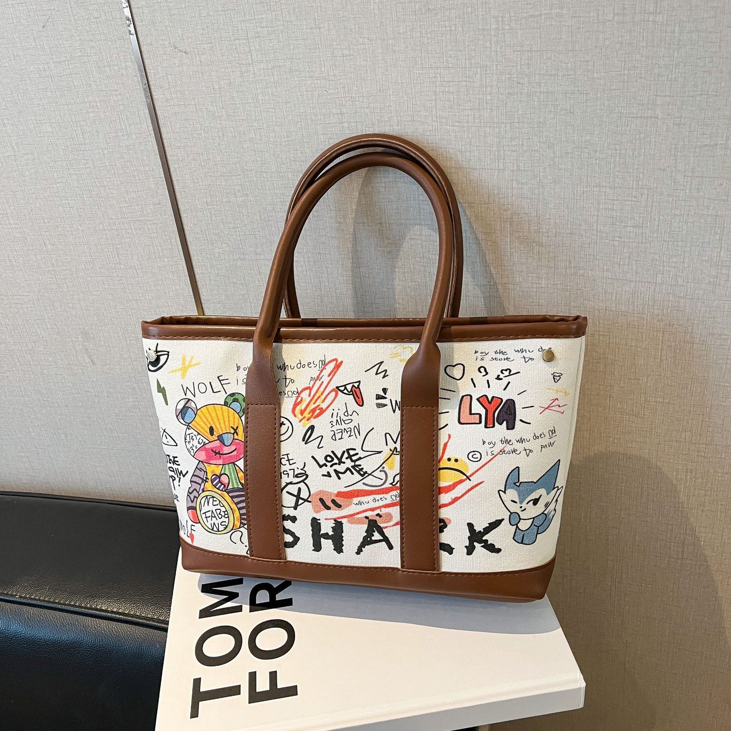 Womens Stylish Personalized Graffiti Crossbody Bag
