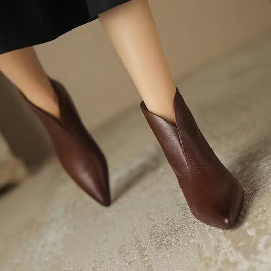 Bottines chics à talons chaton