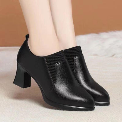 Escarpins en cuir souple et à semelles souples