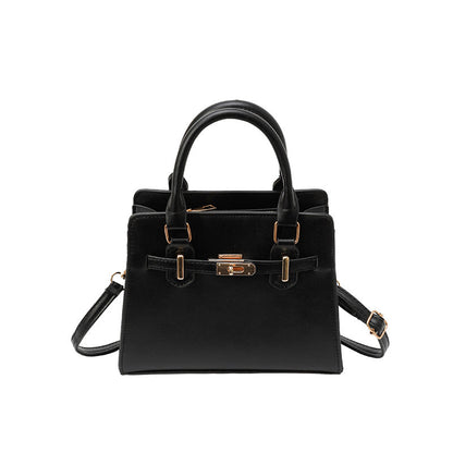 Sac bandoulière minimaliste à boucle en cuir