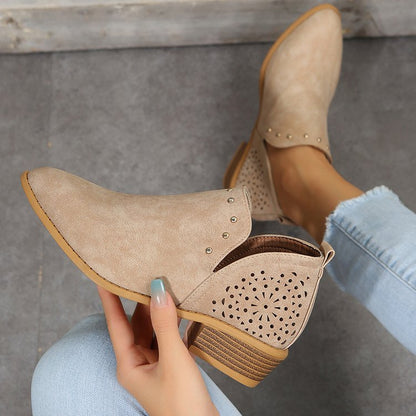 Bottines cloutées rétro à bout pointu