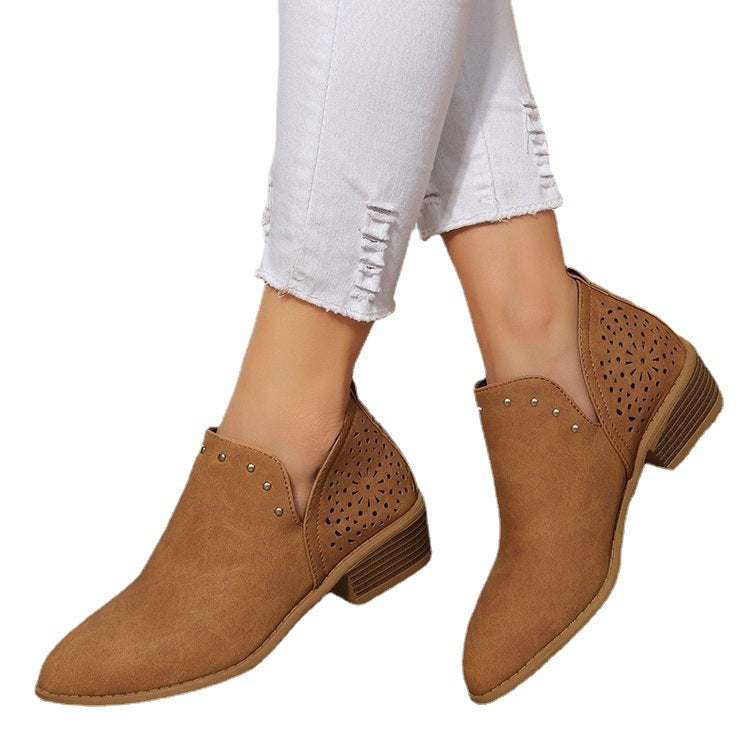Bottines cloutées rétro à bout pointu