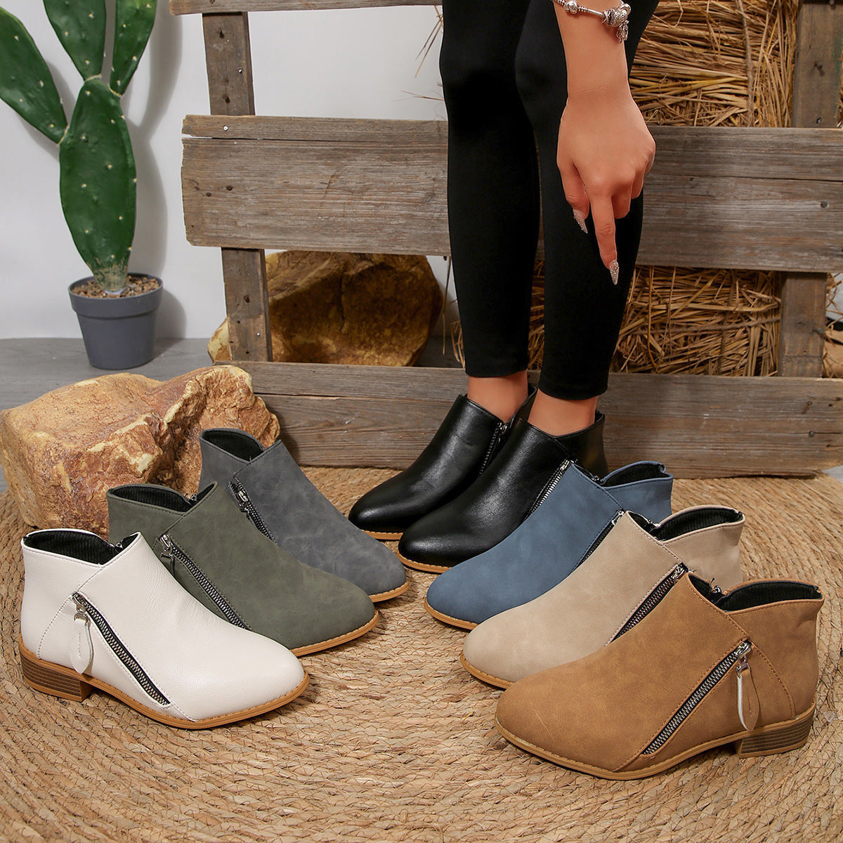 Bottines à talons épais et bout pointu